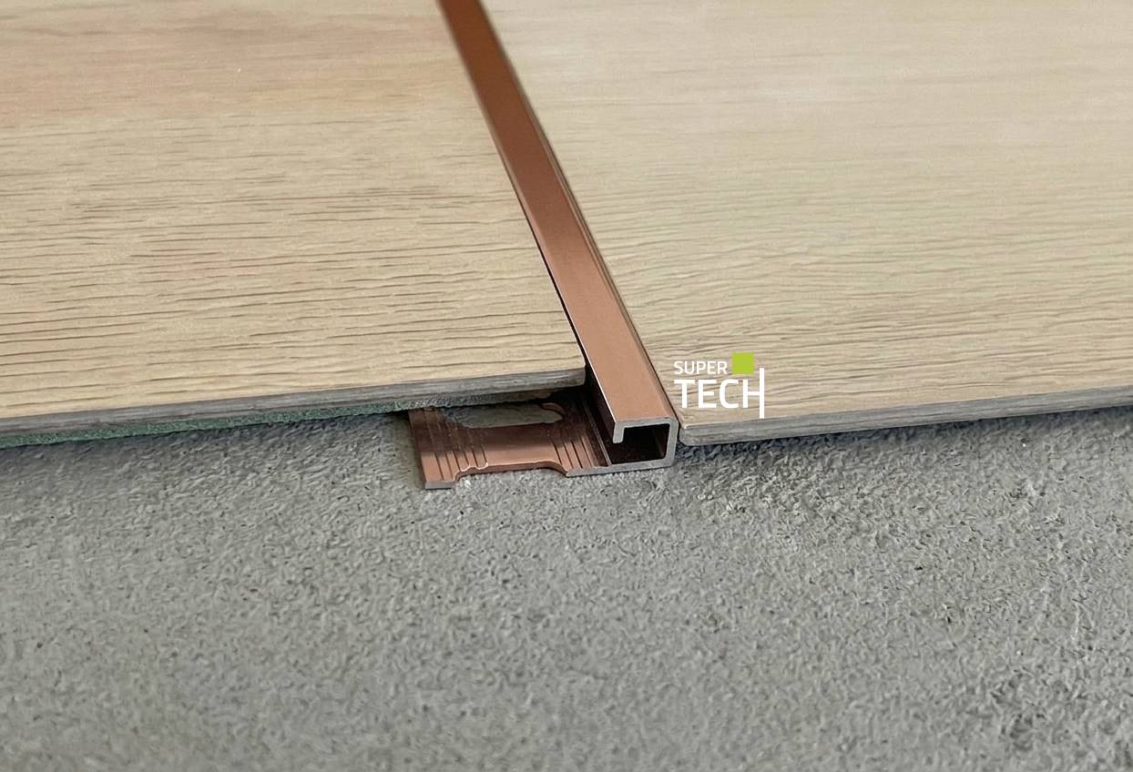 Profil trecere decorativ cupru lucios latime=6mm pentru SPC si placi subtiri PJQSBR 06