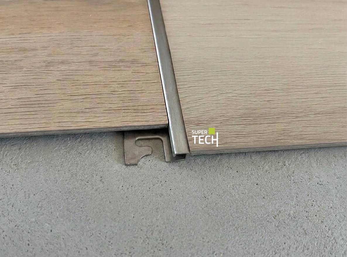 Profil trecere decorativ din inox satinat latime=6mm pentru SPC si placi subtiri PJQSACS 06